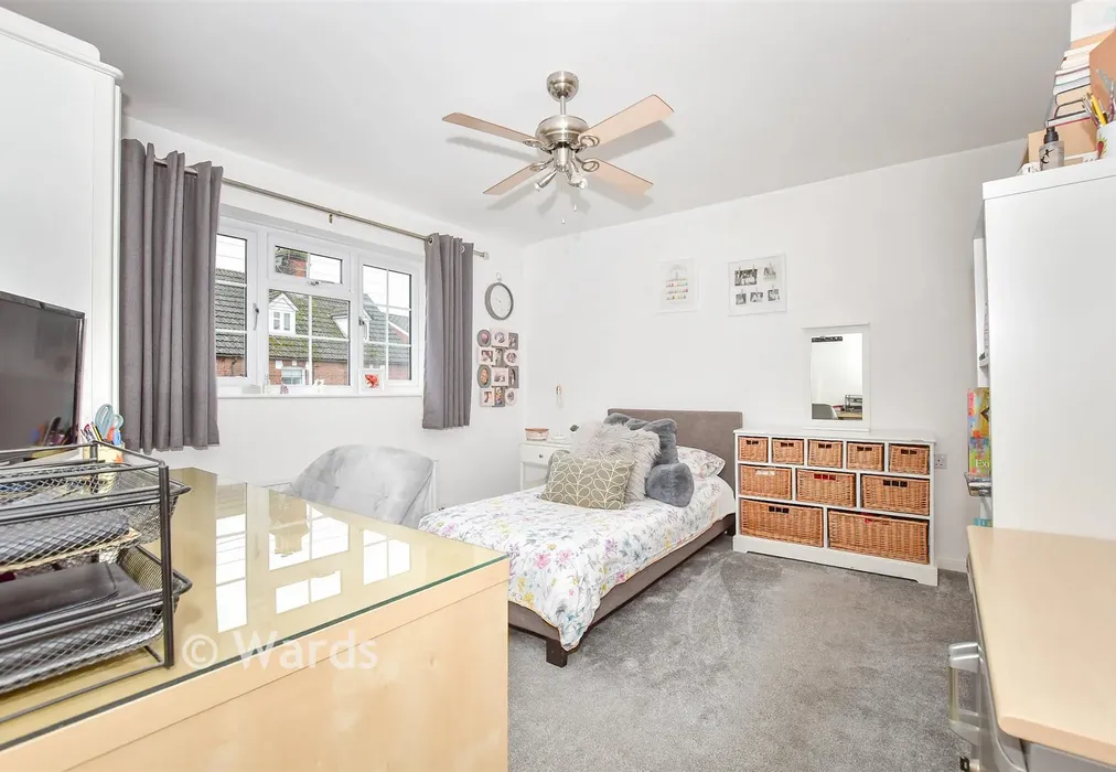 Bedroom 3 - Chapel Street, Ryarsh, West Malling, Kent - Wards of Kent