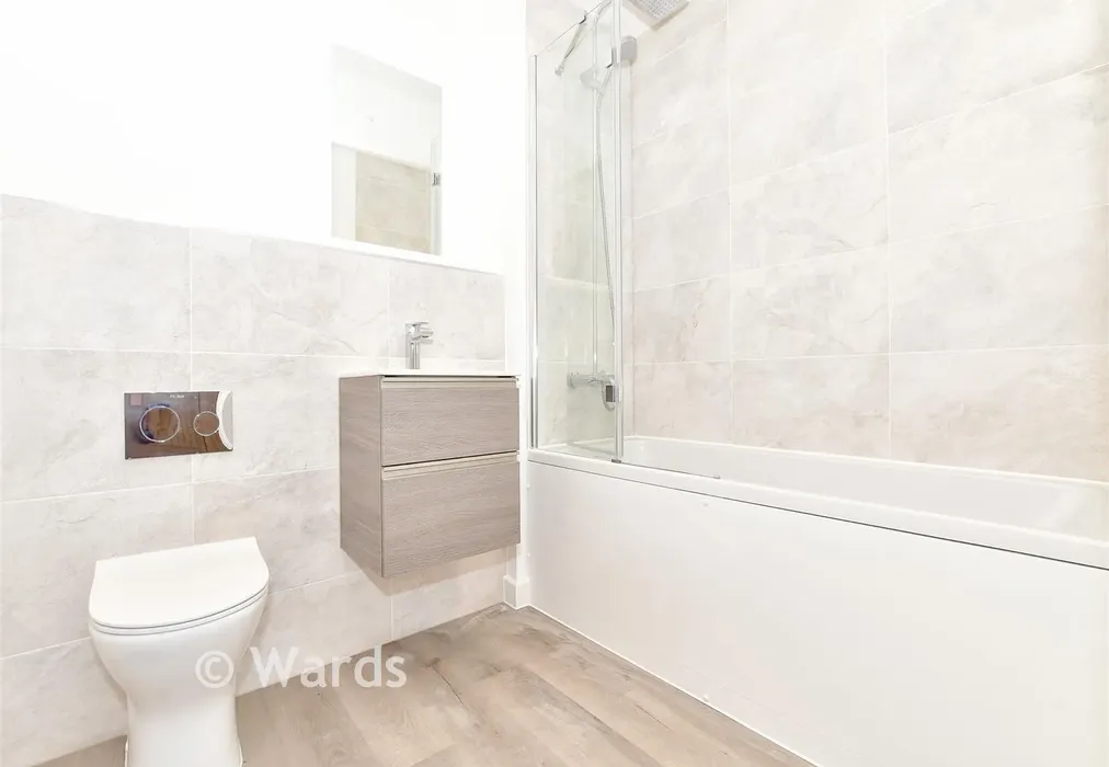 Bathroom - Maude Close, The Maude, New Romney, Kent - Wards of Kent