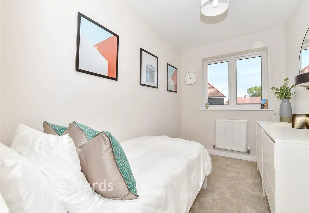 Bedroom 4 - Maude Close, The Maude, New Romney, Kent - Wards of Kent