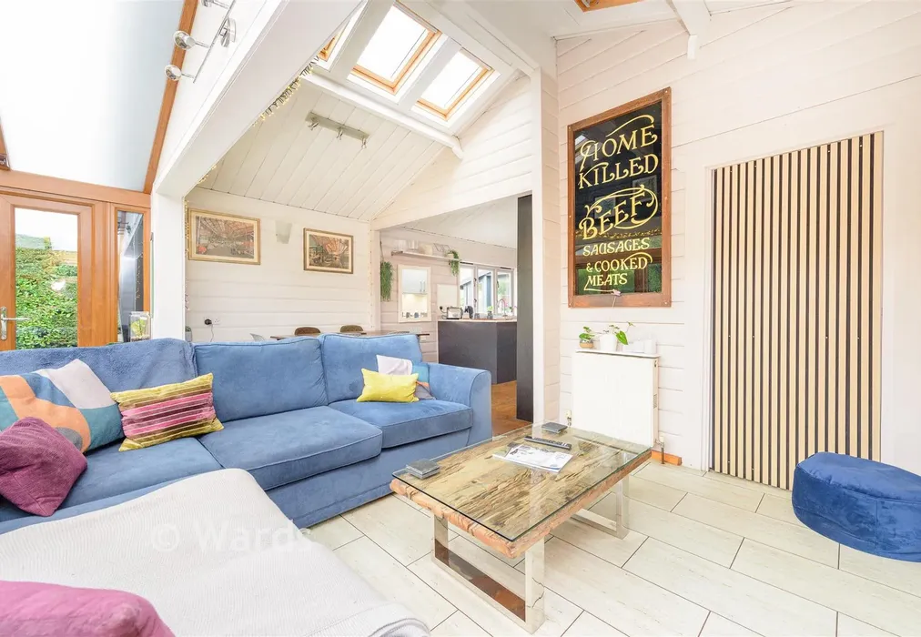 Lounge - Knatts Valley Road, Knatts Valley, Sevenoaks, Kent - Wards of Kent