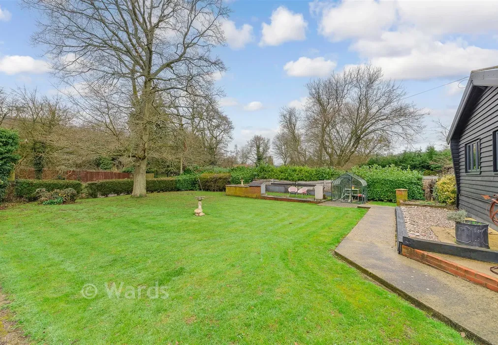 Front Garden - Knatts Valley Road, Knatts Valley, Sevenoaks, Kent - Wards of Kent