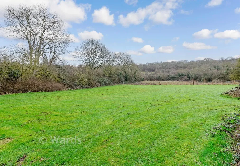 Rear Garden - Knatts Valley Road, Knatts Valley, Sevenoaks, Kent - Wards of Kent