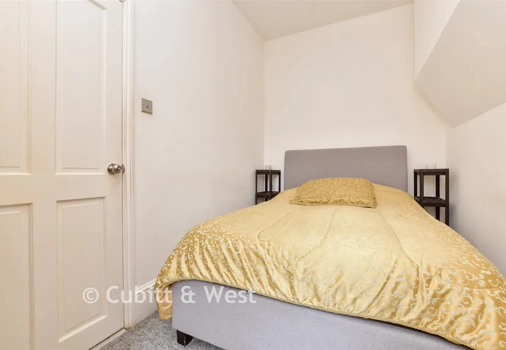 Bedroom 2 - Blenheim Crescent, South Croydon, Surrey - Wards of Kent