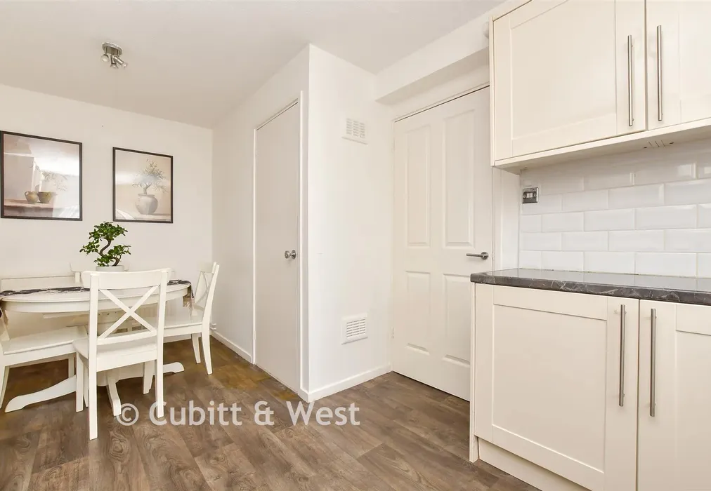 Kitchen / Diner - Clouston Close, Wallington, Surrey - Wards of Kent