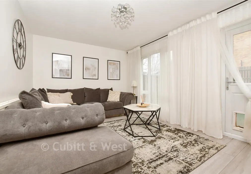 Living Room - Clouston Close, Wallington, Surrey - Wards of Kent