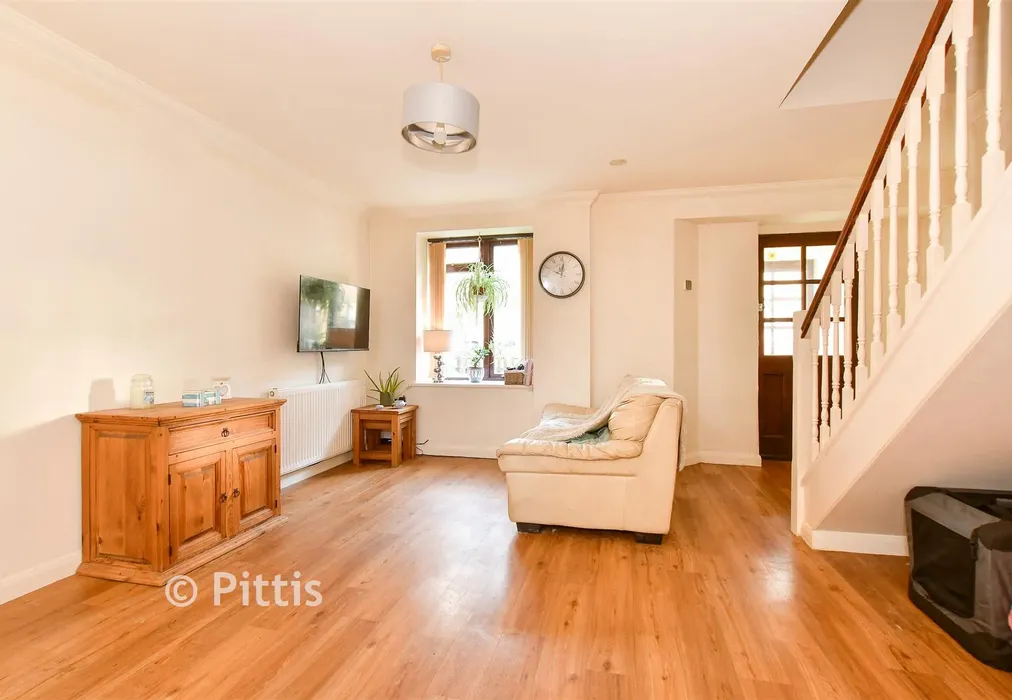 Lounge/Dining Area - Leed Street, Sandown, Isle of Wight - Wards of Kent