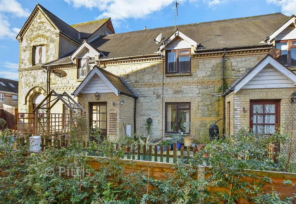 External (Web) - Leed Street, Sandown, Isle of Wight - Wards of Kent