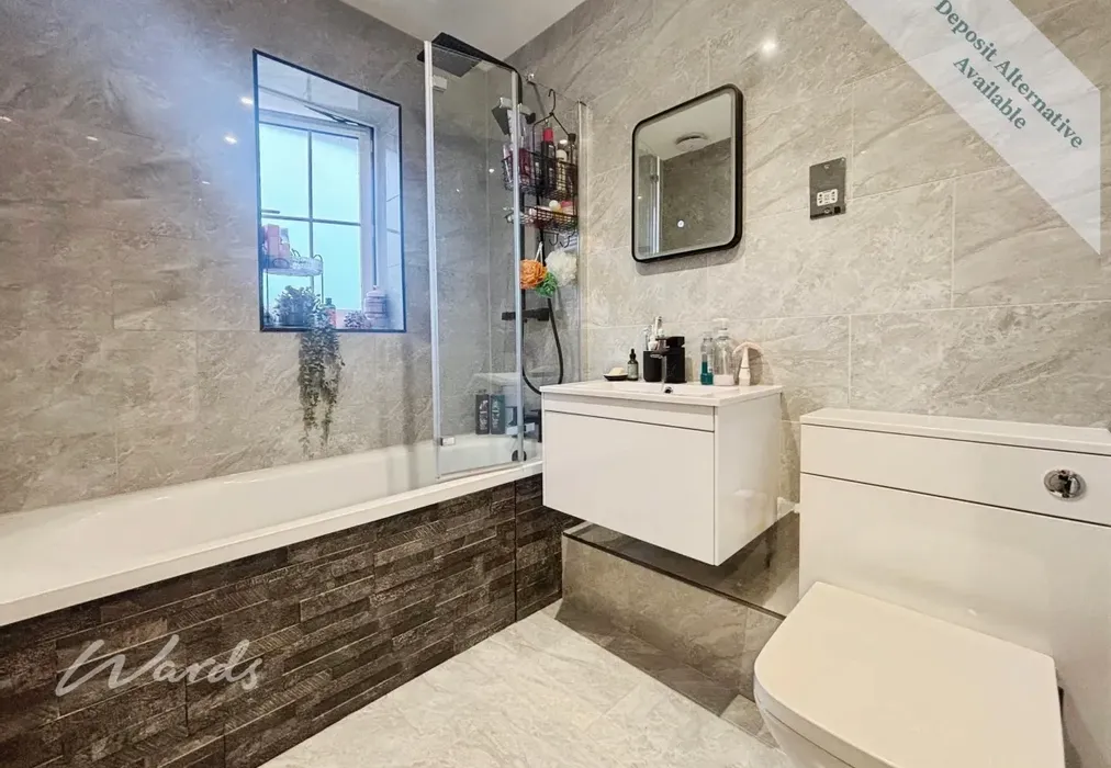 Bathroom - Laurence Rise Dartford DA2 - Wards of Kent