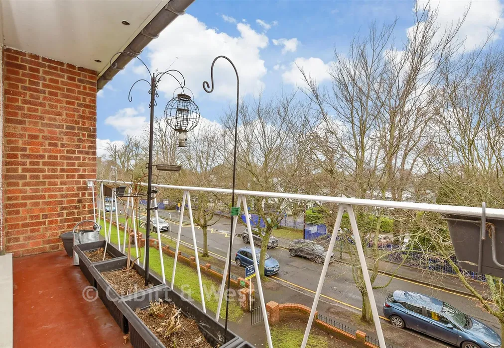 Balcony / Terrace - Devonshire Avenue, Sutton, Surrey - Wards of Kent