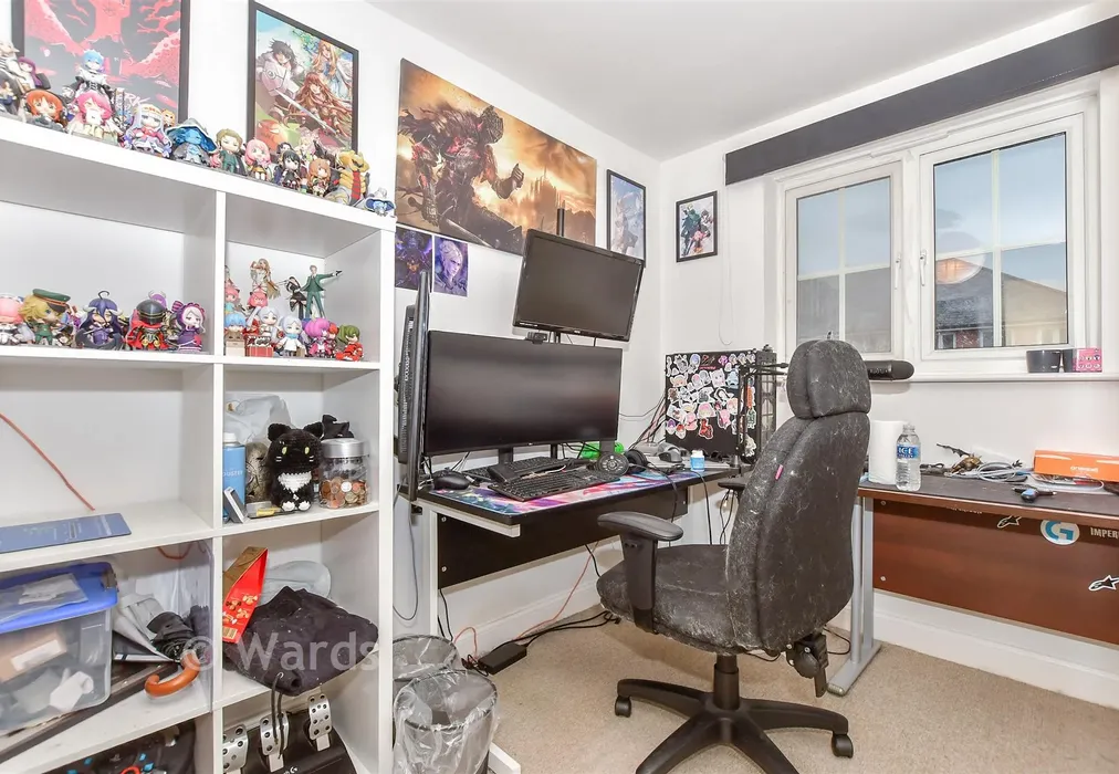 Bedroom 2 - Wharfdale Square, Tovil, Maidstone, Kent - Wards of Kent