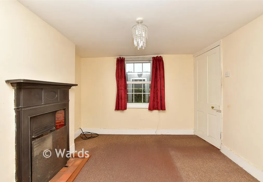 Dining Room - London Road, Faversham, Kent - Wards of Kent