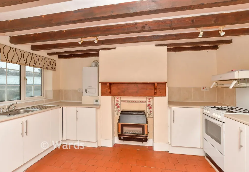 Kitchen - London Road, Faversham, Kent - Wards of Kent