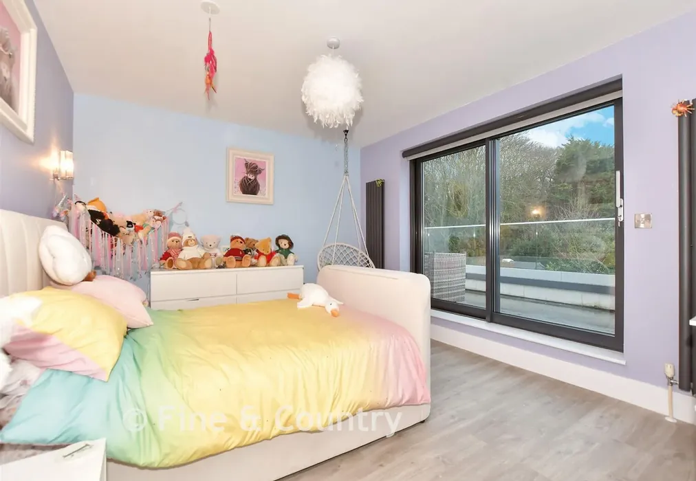 Bedroom 2 - Holland Close, Broadstairs, Kent - Wards of Kent