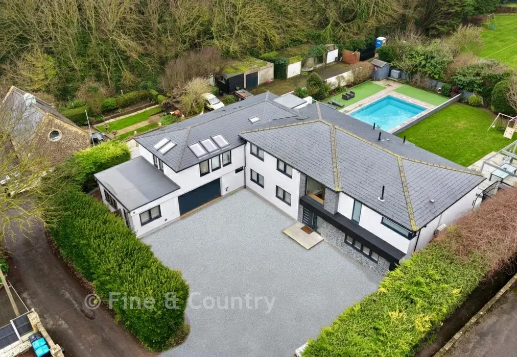 Aerial View - Holland Close, Broadstairs, Kent - Wards of Kent