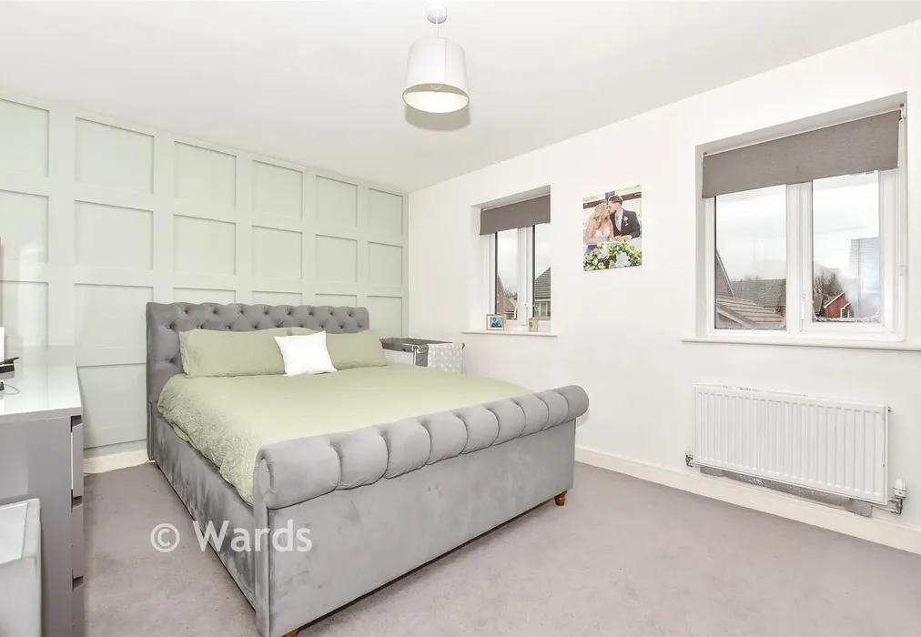Bedroom 1 - Reynolds Avenue, Langley Park, Maidstone, Kent - Wards of Kent