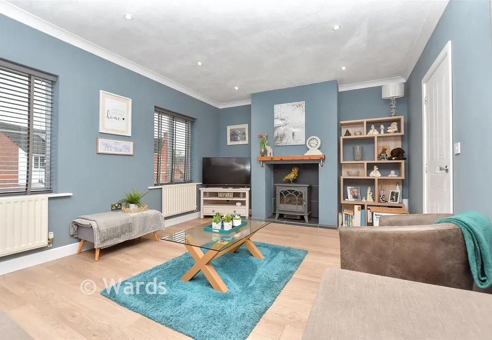 Lounge/    Bedroom 4 - Argent Way, Sittingbourne, Kent - Wards of Kent