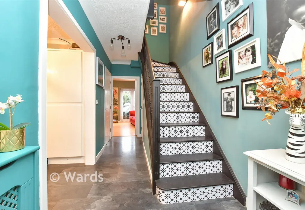 Entrance Hall - Argent Way, Sittingbourne, Kent - Wards of Kent