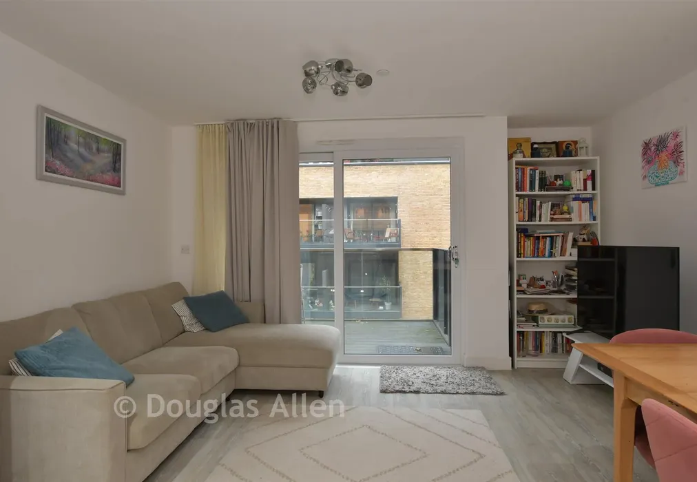 Lounge/Kitchen /Dining Room - Hoffmans Road, Walthamstow - Wards of Kent