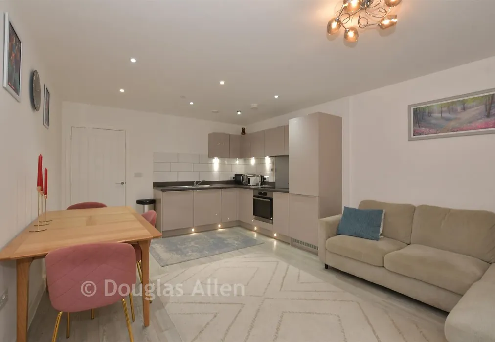 Lounge/Kitchen /Dining Room - Hoffmans Road, Walthamstow - Wards of Kent