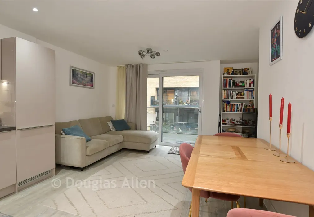Lounge/Kitchen /Dining Room - Hoffmans Road, Walthamstow - Wards of Kent