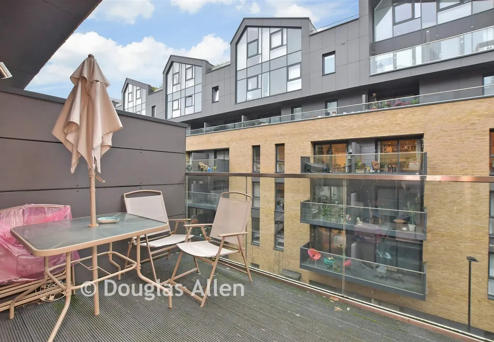 Balcony / Terrace - Hoffmans Road, Walthamstow - Wards of Kent