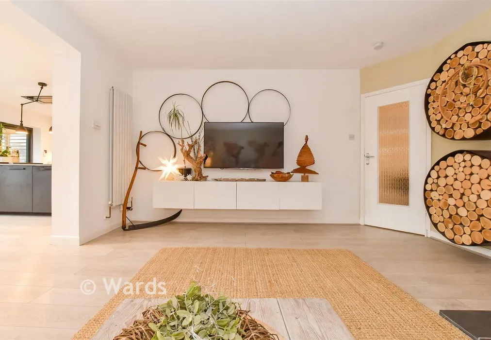 Internal Lifestyle Photograph - Summerfield Avenue, Whitstable, Kent - Wards of Kent