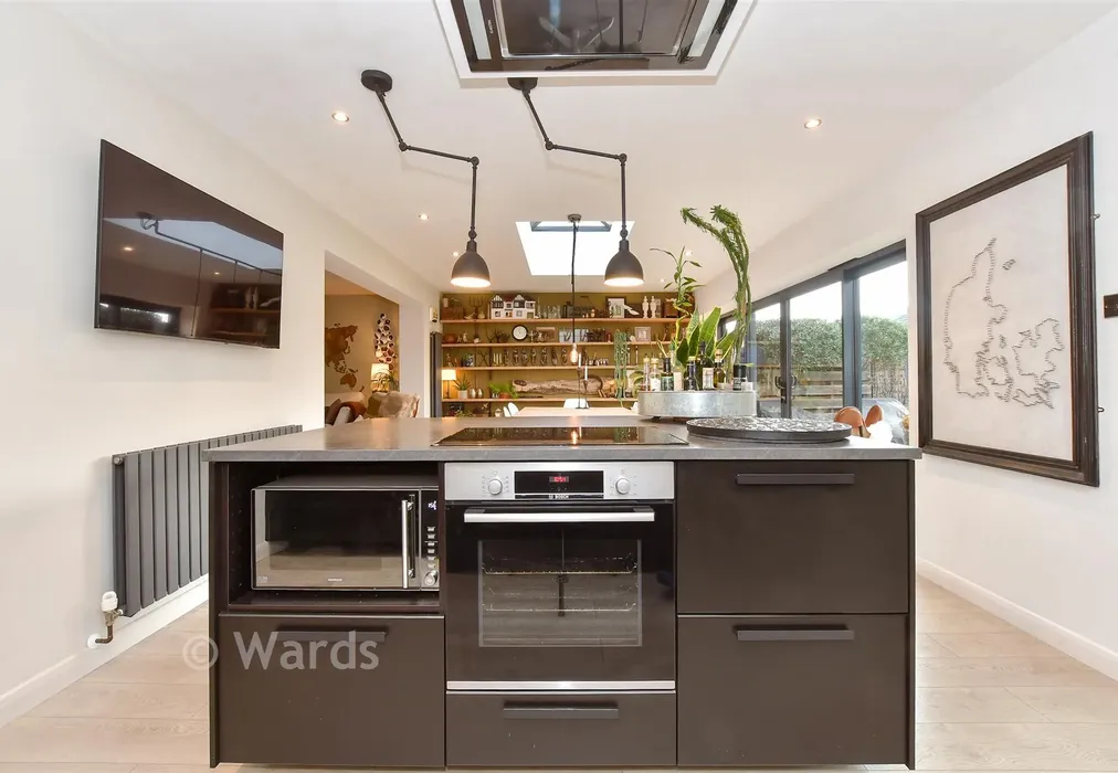 Kitchen/ Diner - Summerfield Avenue, Whitstable, Kent - Wards of Kent