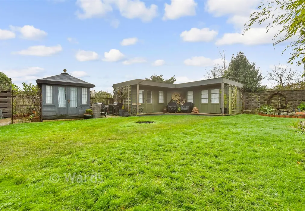 Rear Garden - Summerfield Avenue, Whitstable, Kent - Wards of Kent