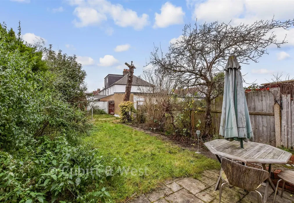 Rear Garden - Stafford Road, Wallington, Surrey - Wards of Kent