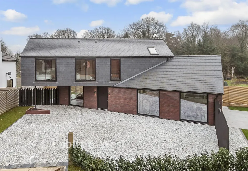 External (Web) - Cantilever House, Vicarage Road, Crawley Down, West Sussex - Wards of Kent