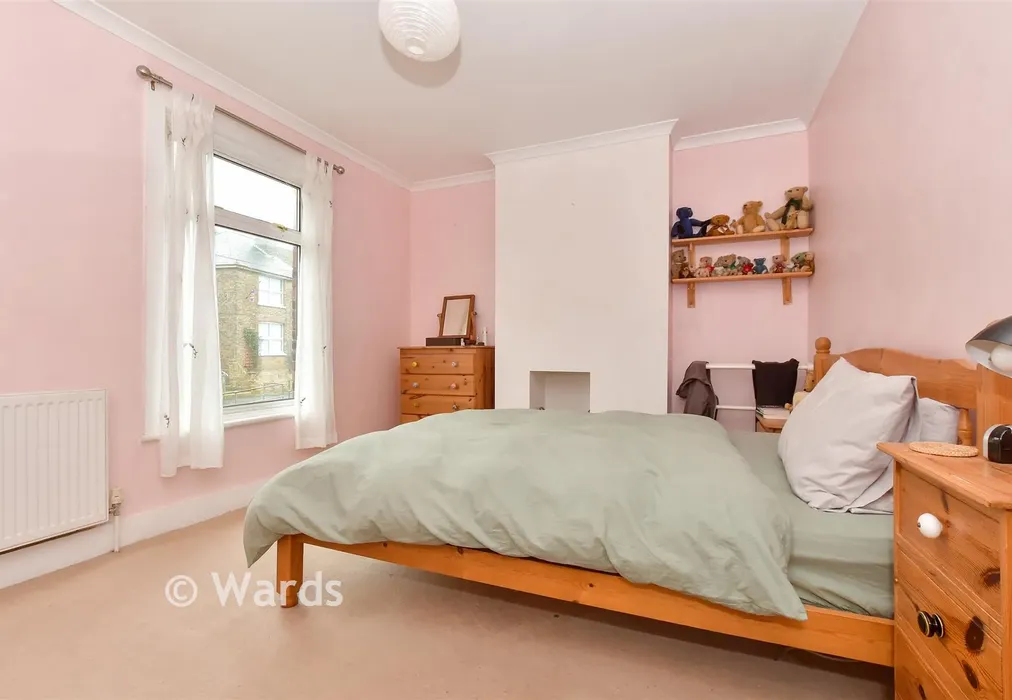 Bedroom 1 - Mayers Road, Walmer, Deal, Kent - Wards of Kent