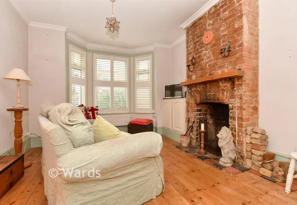 Lounge - Mayers Road, Walmer, Deal, Kent - Wards of Kent