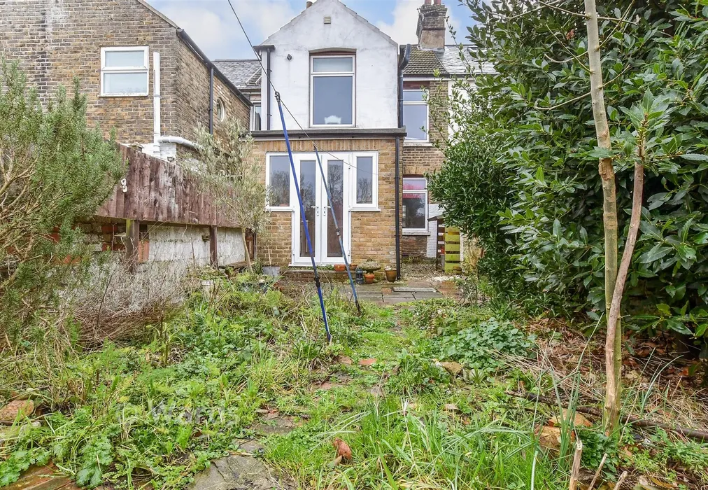 Rear Garden - Mayers Road, Walmer, Deal, Kent - Wards of Kent