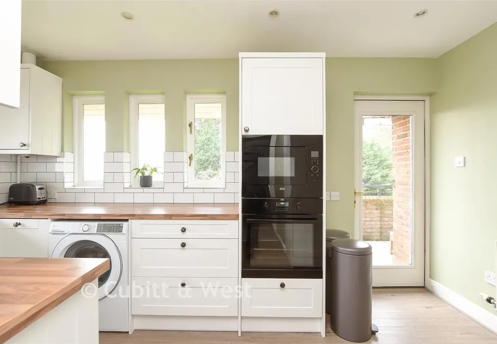 Kitchen/Diner - Highacre, Dorking, Surrey - Wards of Kent