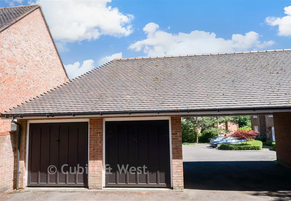 Parking - Highacre, Dorking, Surrey - Wards of Kent