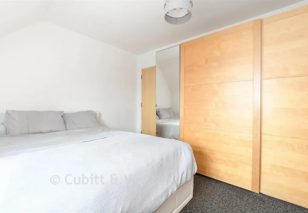 Bedroom 1 - Lumley Road, Horley, Surrey - Wards of Kent