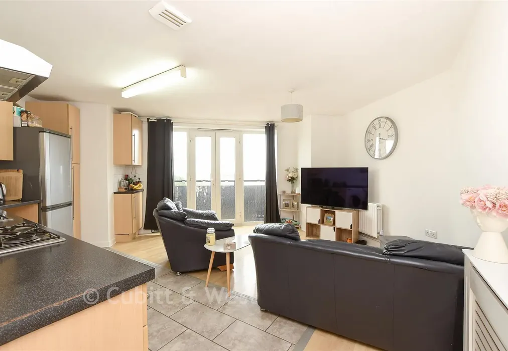 Kitchen Lounge/Diner - Lumley Road, Horley, Surrey - Wards of Kent