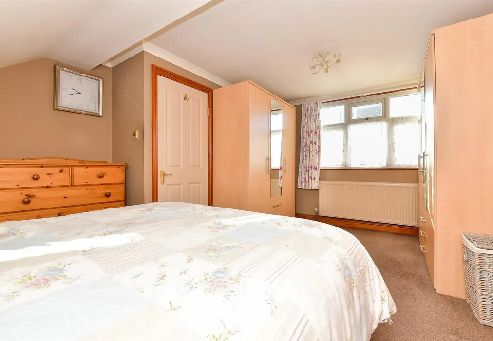 Bedroom 4 - Headley Avenue, Wallington, Surrey - Wards of Kent