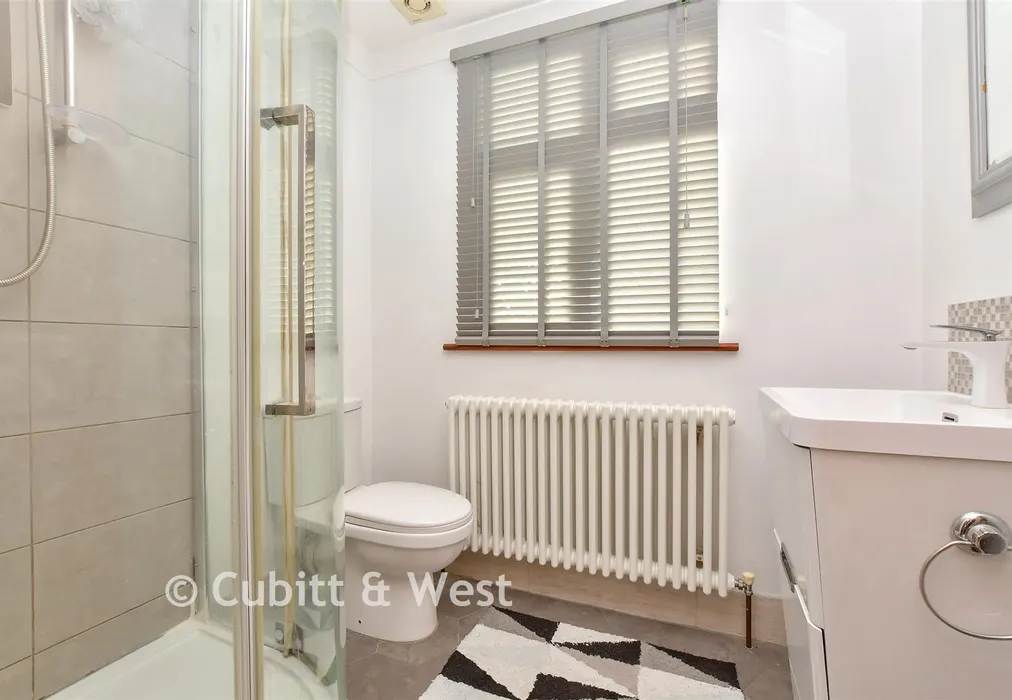Shower Room - Headley Avenue, Wallington, Surrey - Wards of Kent