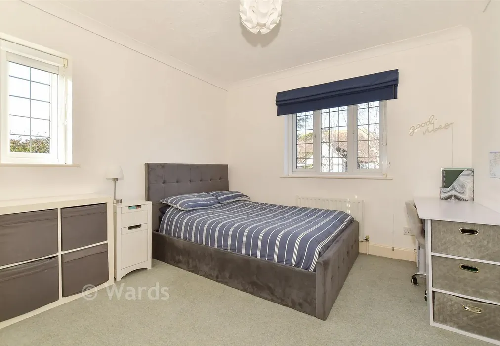 Bedroom 2 - Little Paddocks, Chestfield, Whitstable, Kent - Wards of Kent