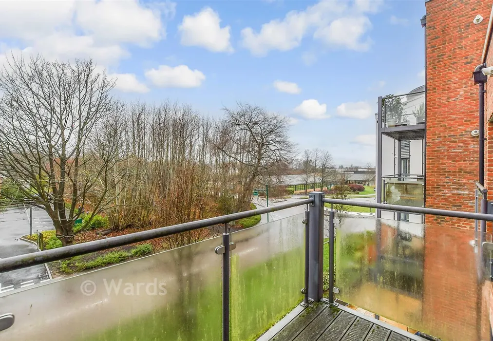 Balcony / Terrace - Alexander Grove, Kings Hill, West Malling, Kent - Wards of Kent