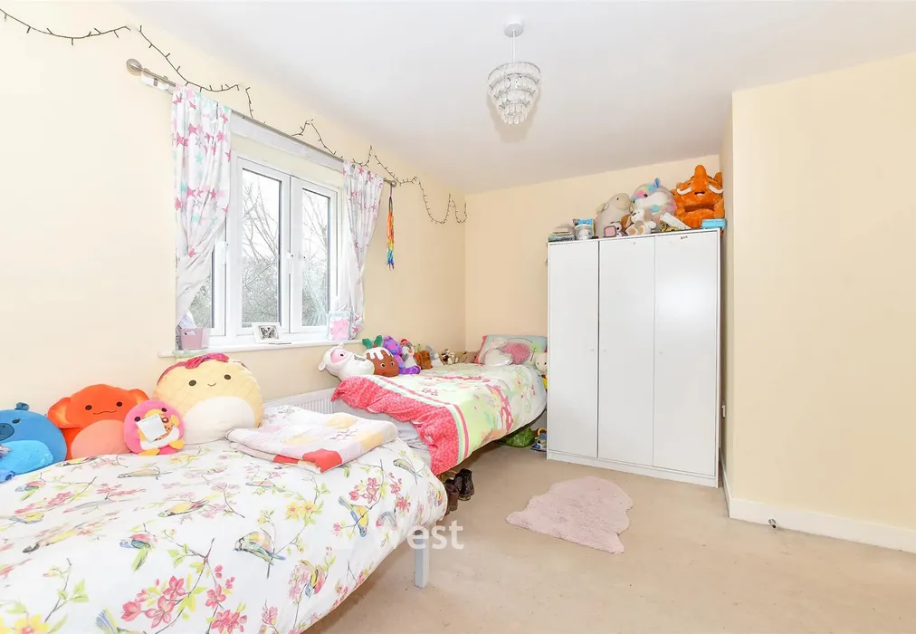 Bedroom 2 - Hazel Copse, Hambrook, Chichester, West Sussex - Wards of Kent