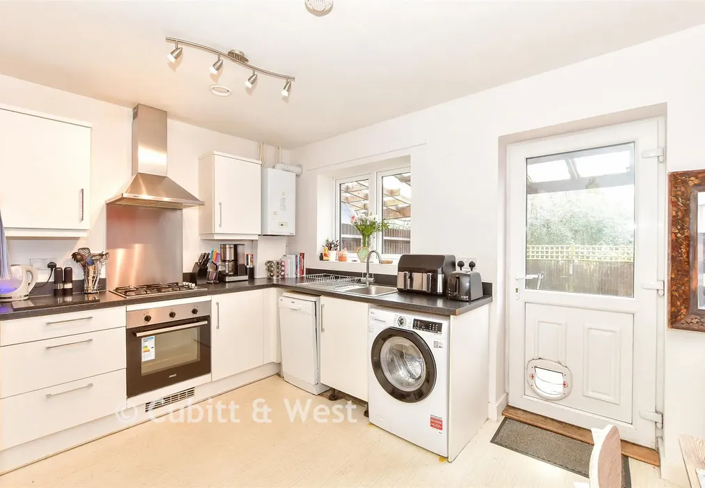 Kitchen/Diner - Hazel Copse, Hambrook, Chichester, West Sussex - Wards of Kent