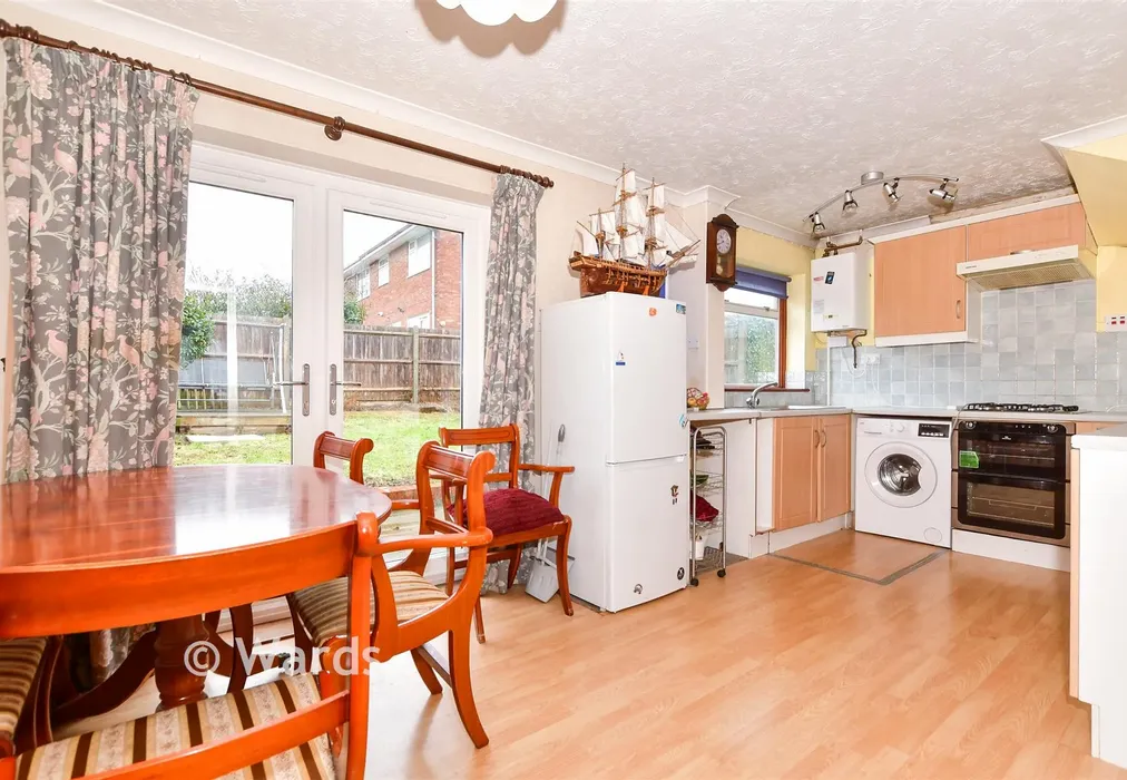 Kitchen/Diner - Heron Road, Larkfield, Aylesford, Kent - Wards of Kent