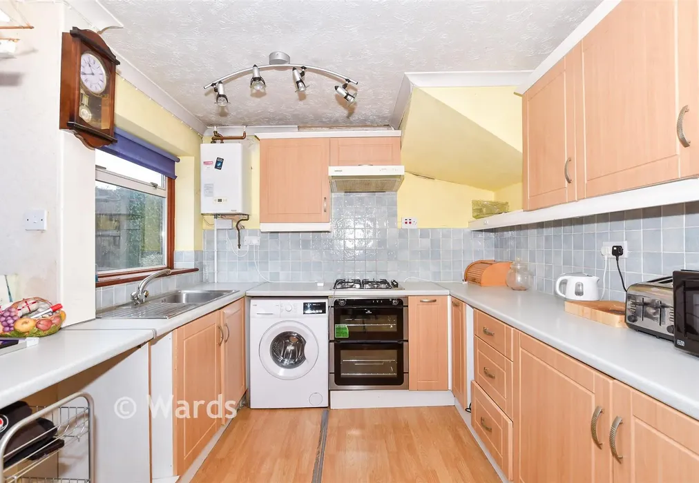 Kitchen/Diner - Heron Road, Larkfield, Aylesford, Kent - Wards of Kent
