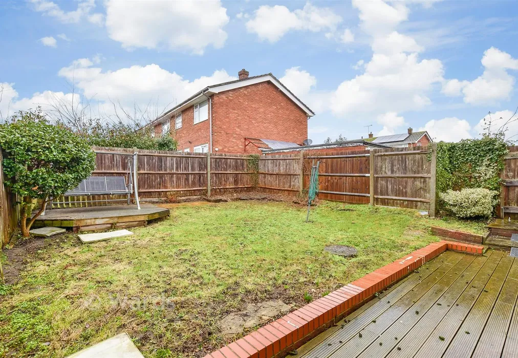 Rear Garden - Heron Road, Larkfield, Aylesford, Kent - Wards of Kent