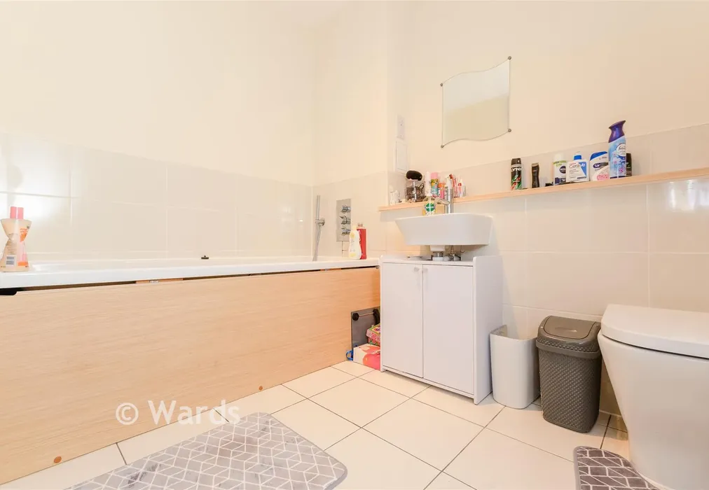 Bathroom - Elliotts Way, Chatham, Kent - Wards of Kent