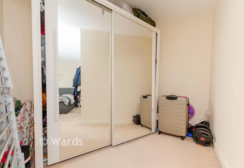 Bedroom - Elliotts Way, Chatham, Kent - Wards of Kent