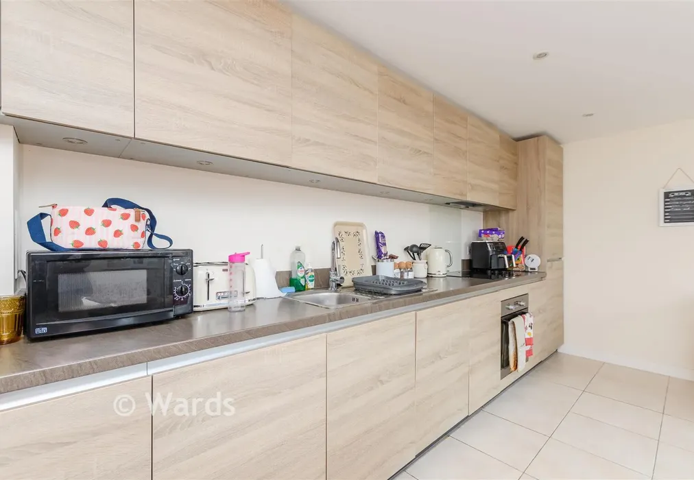 Kitchen/Lounge/Diner - Elliotts Way, Chatham, Kent - Wards of Kent