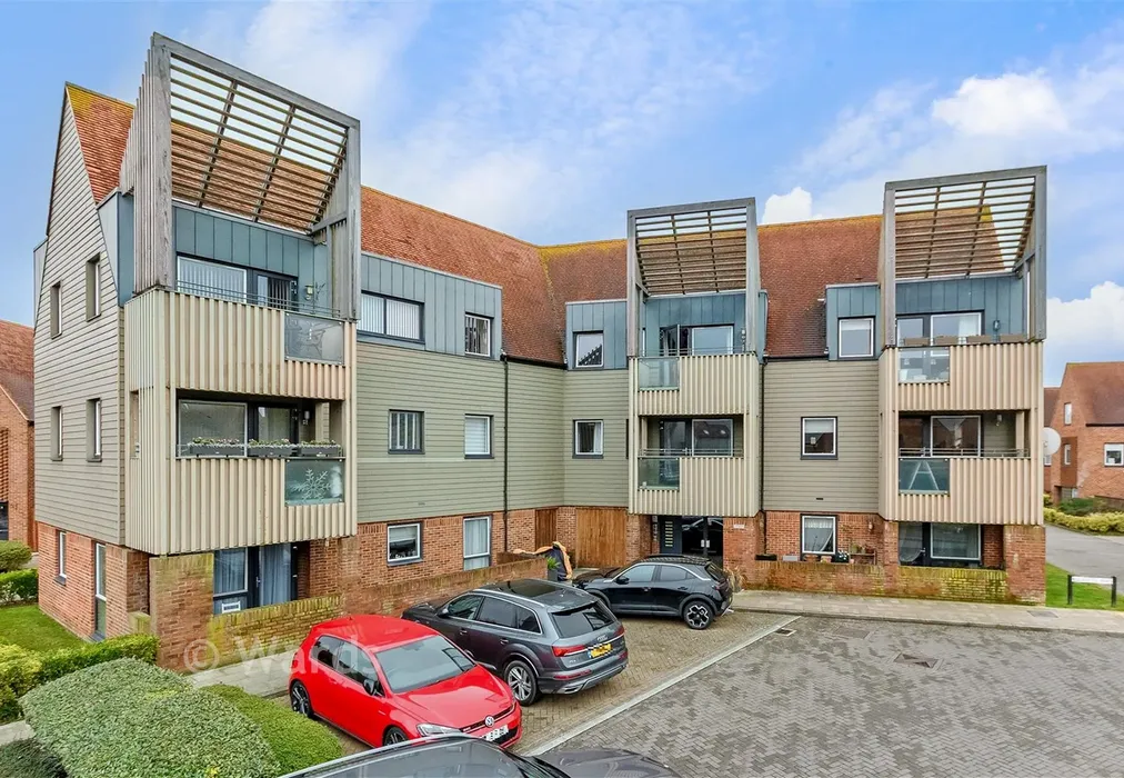 External Web - Elliotts Way, Chatham, Kent - Wards of Kent